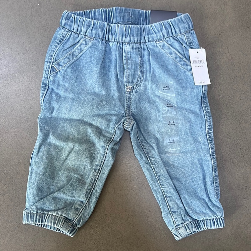 Gap Unisex (boy/girl) Jeans - Size 6-12 months NWT